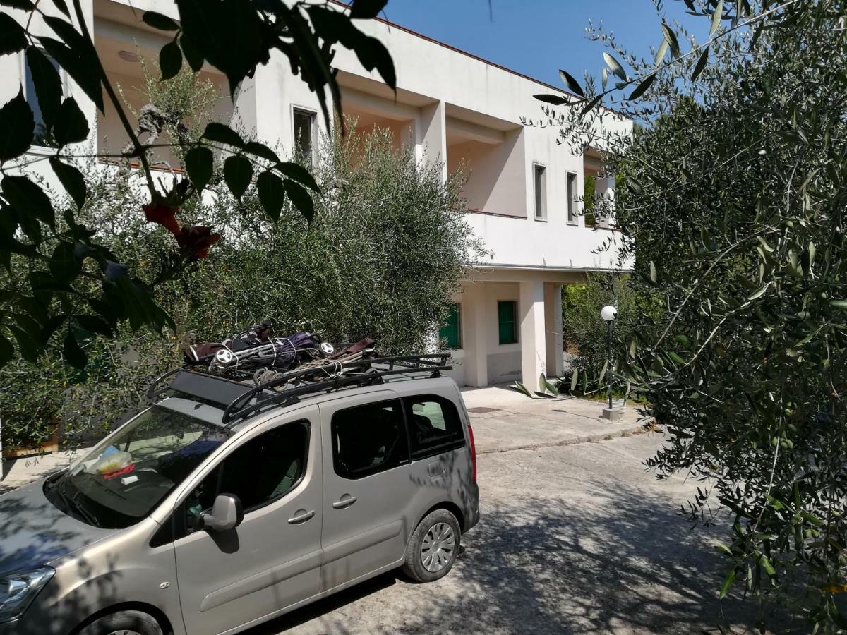 Casa Vacanze Pizzone Apartment Peschici Bagian luar foto